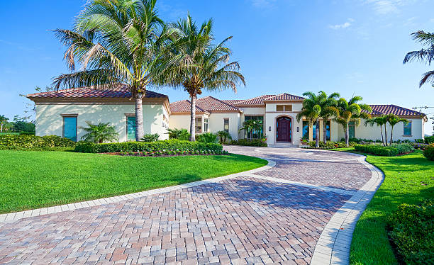 Best Professional Driveway Pavers  in Shackle Island, TN